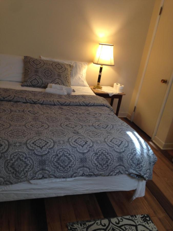 Montreal Accommodation Near Downtown Exteriör bild